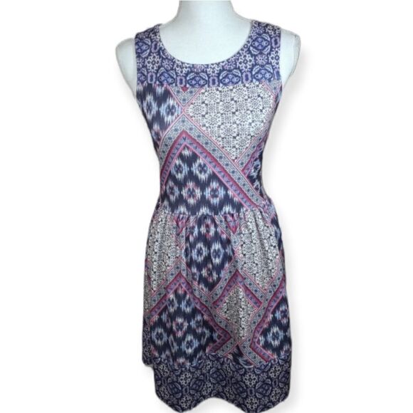 XHILARATION BLUE, PINK, & CREAM FLORAL DESIGN DRESS SZ.M EUC. - Picture 1 of 7